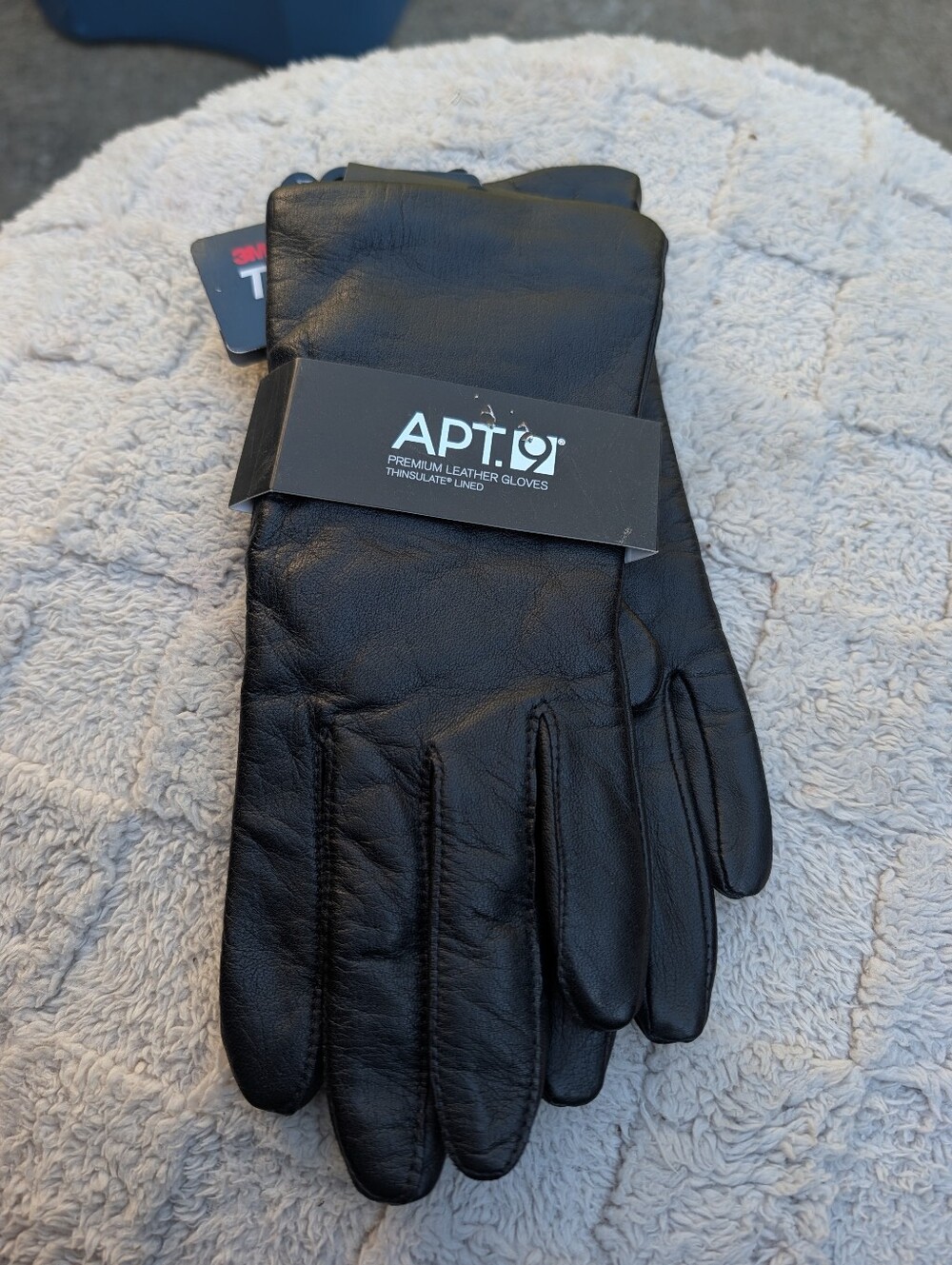 Women's NWT Black Leather Insulated Gloves Size Medium
